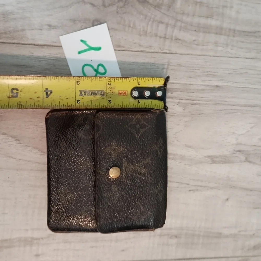 Authentic Louis Vuitton Monogram Elise Wallet